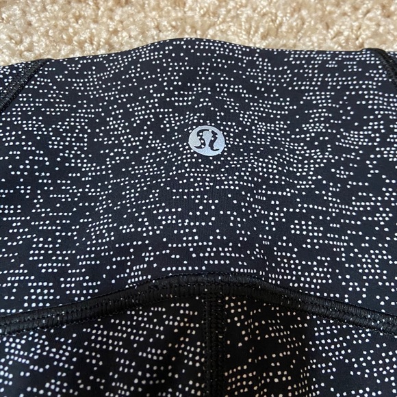 Lululemon 7/8 leggings - Picture 4 of 4